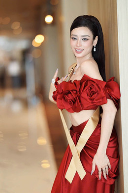 https://static-images.vnncdn.net/vps_images_publish/000001/000003/2026/9/24/emoura-pham-04-2568.jpg