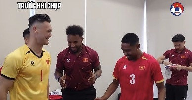 Hậu trường cực vui của tuyển Việt Nam trước FIFA ASEAN Cup
