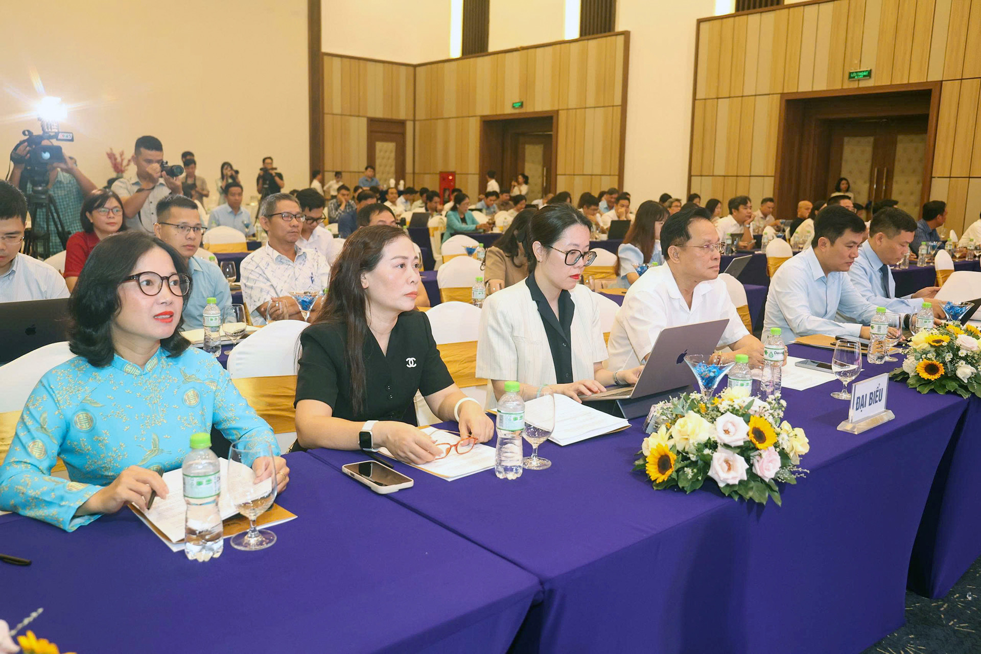 Tap huan APEC 4.jpg