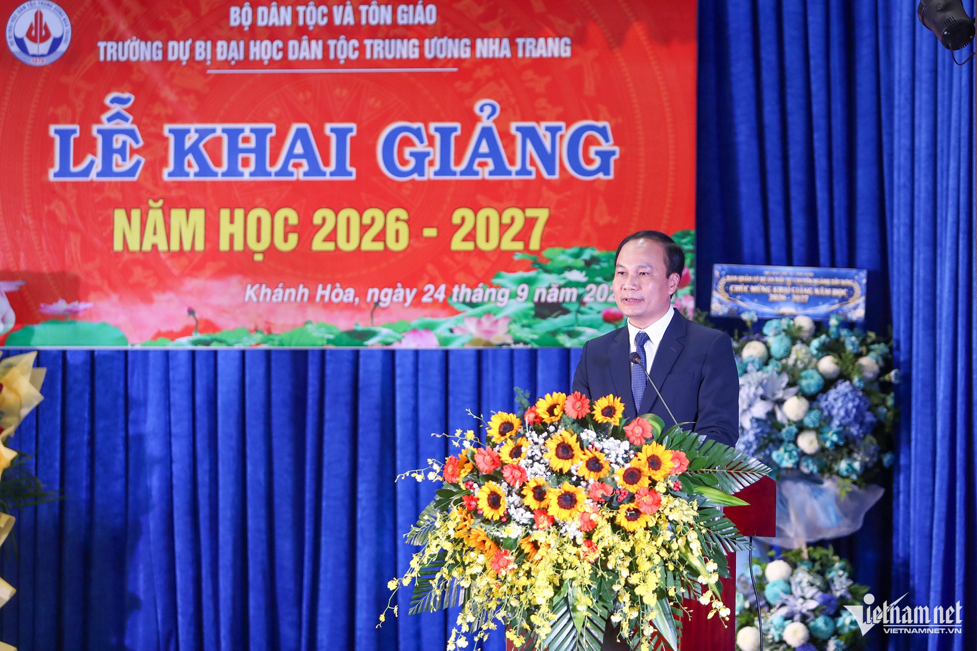W-Khai Giang  IMG_8123.jpg