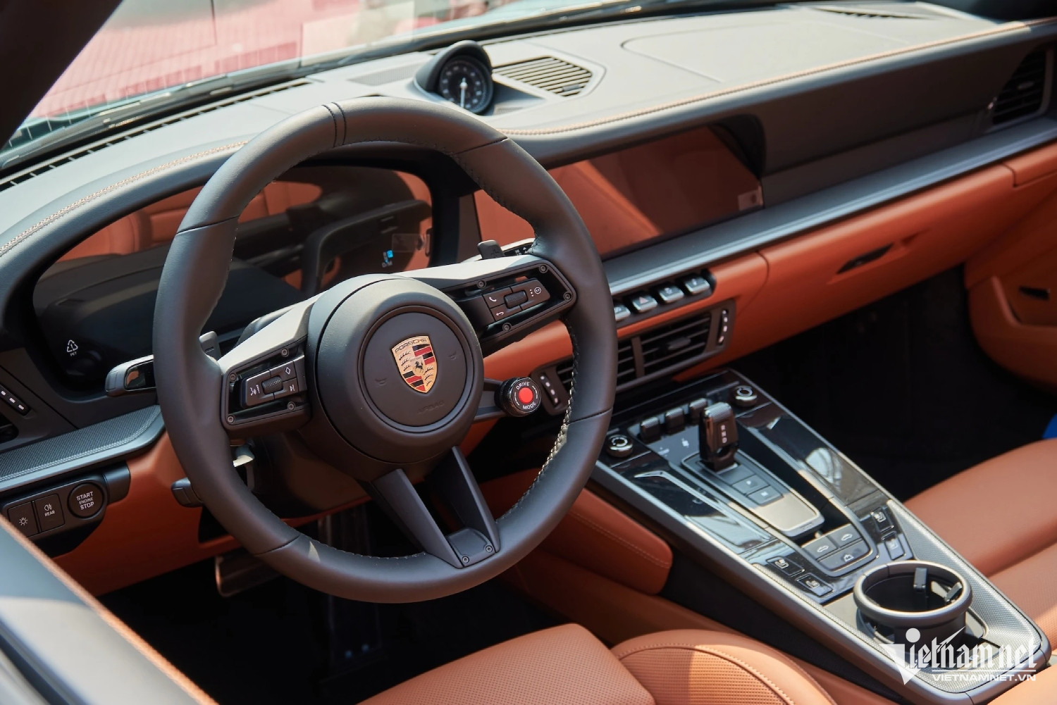 W-porsche 911 2025.jpg