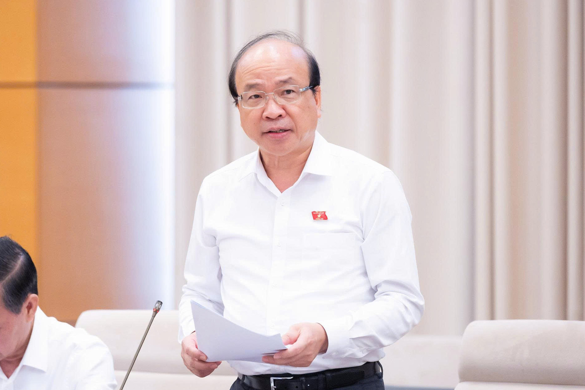 Chủ nhiệm Ủy ban Pháp luật và Tư pháp Phan Chí Hiếu