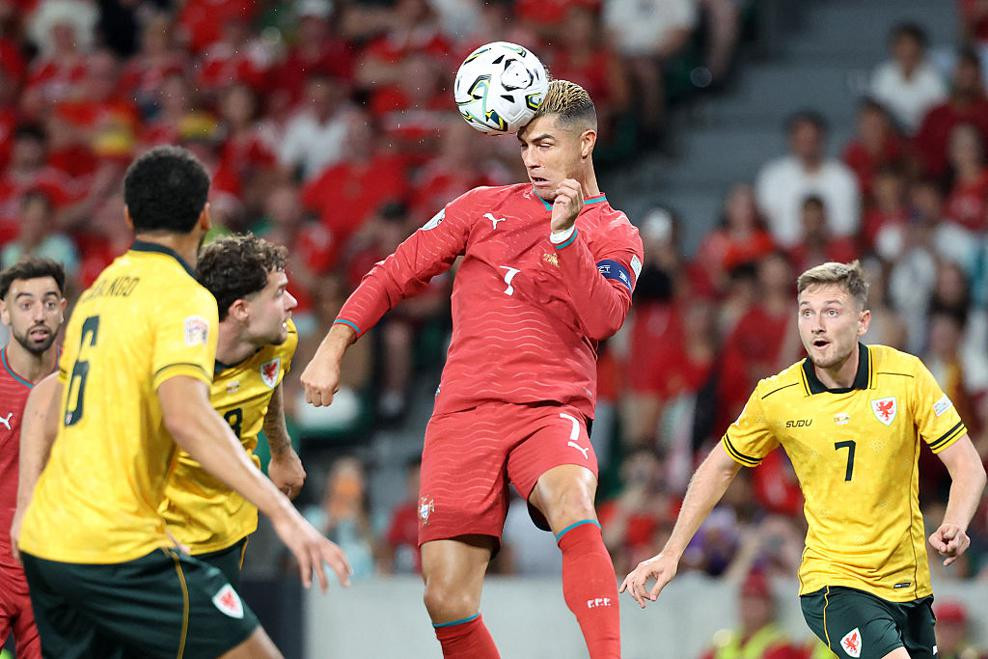 editorial_uefa_com fbl eur nations por wal (1).jpg