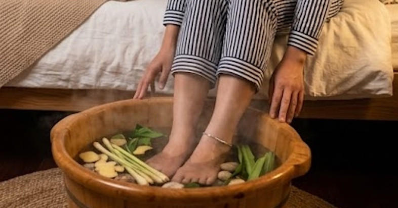 Người phụ nữ hoại tử cả hai chân từ thói quen phổ biến