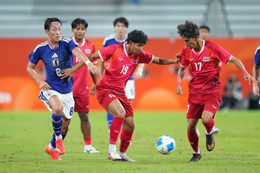 Paripan U23 Thai Lan Nhat Ban.jpg