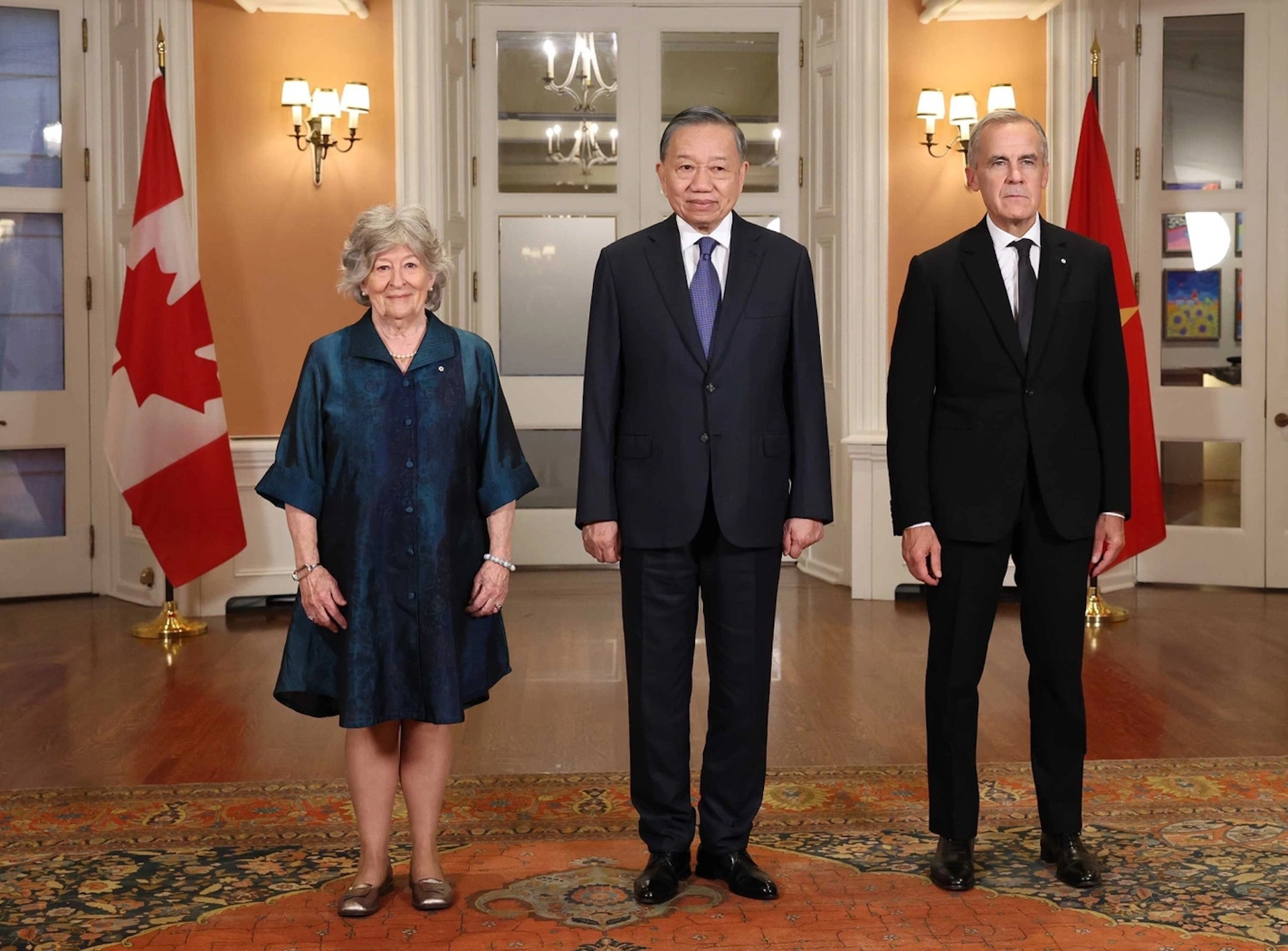 Tổng Bí thư, Chủ tịch nước Tô Lâm, Toàn quyền Canada Louise Arbour và Thủ tướng Canada Mark Carney. Ảnh: TTXVN