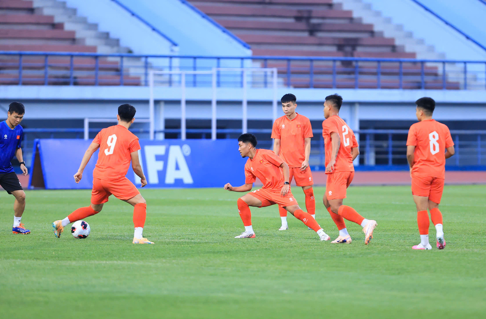 tuyen viet nam 1.jpg