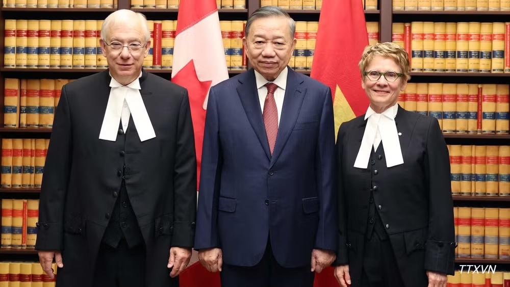 vna potal tong bi thu chu tich nuoc to lam lam viec voi chu tich thuong vien va chu tich ha vien canada 5765.avif