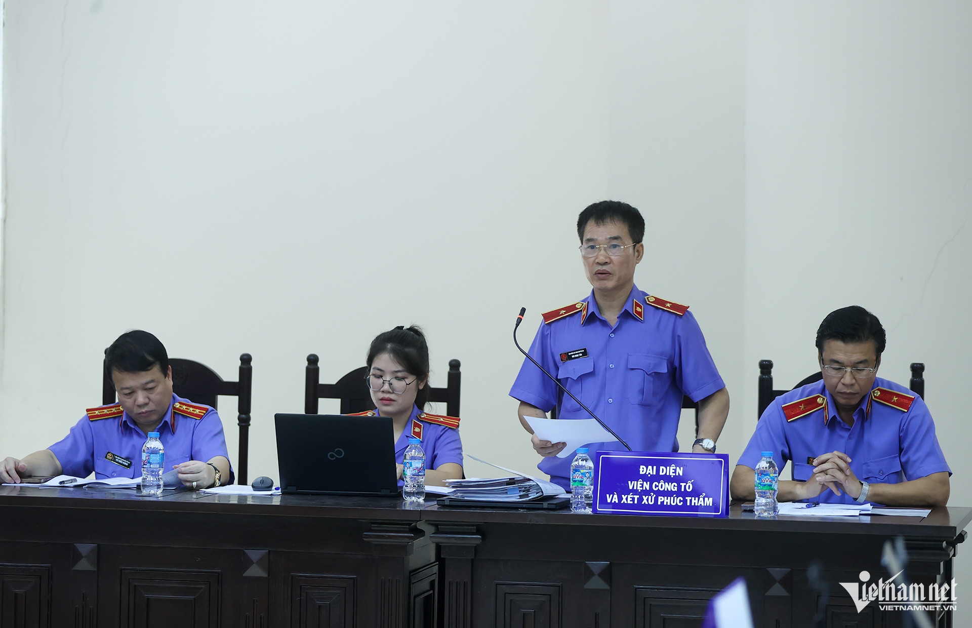 W-1 HAI_8778.jpg