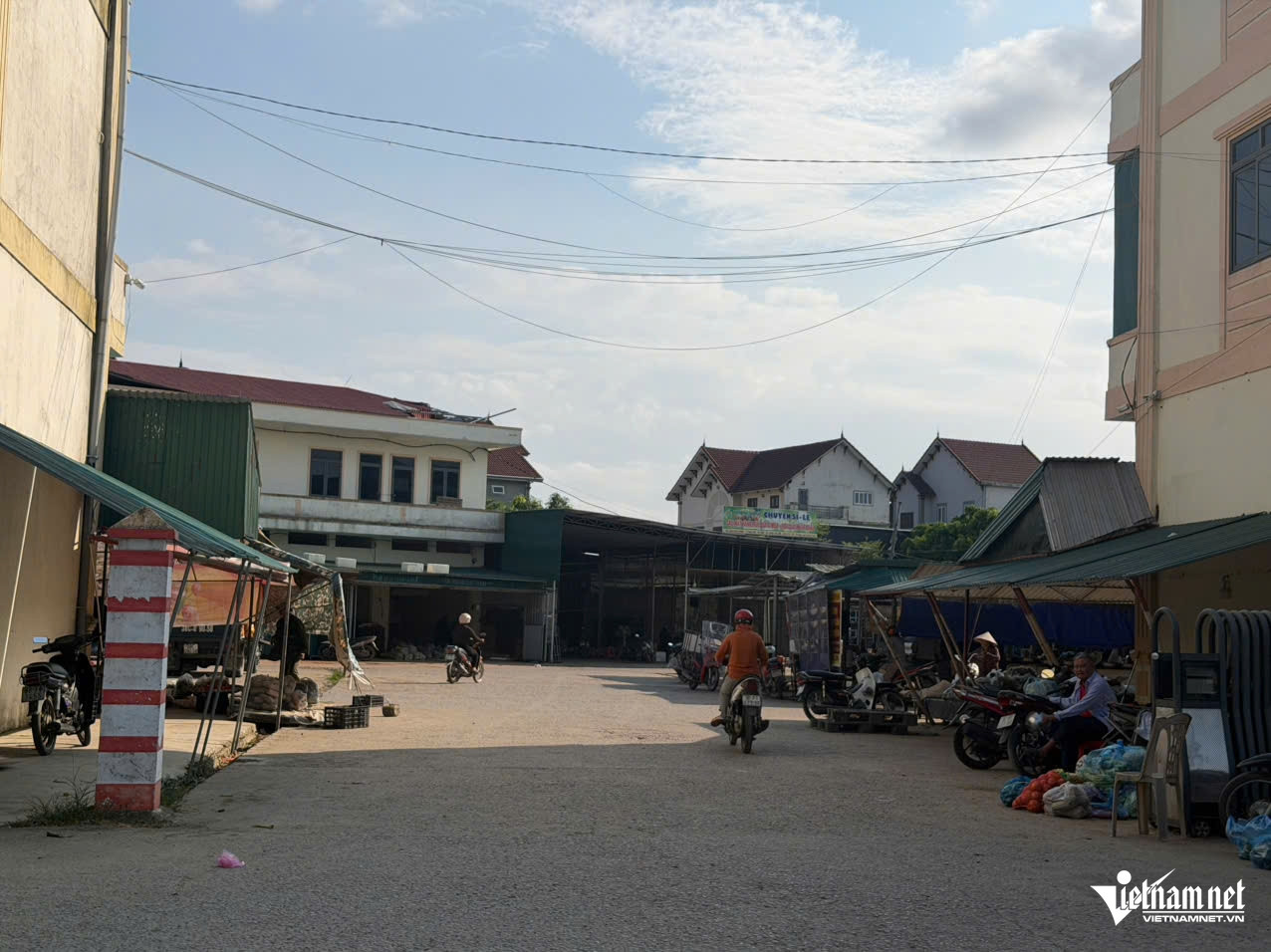 W-a chợ đầu8.jpg