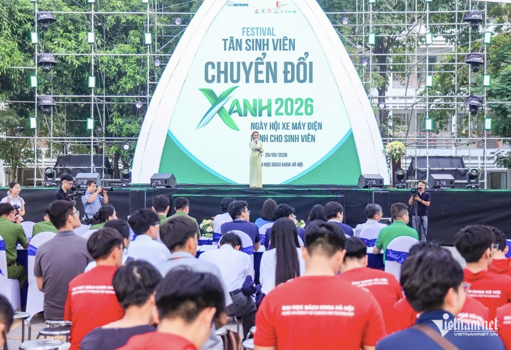 W-Toan canh Festival.jpg
