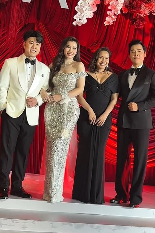 https://static-images.vnncdn.net/vps_images_publish/000001/000003/2026/9/26/akira-phan-04-2984.jpg