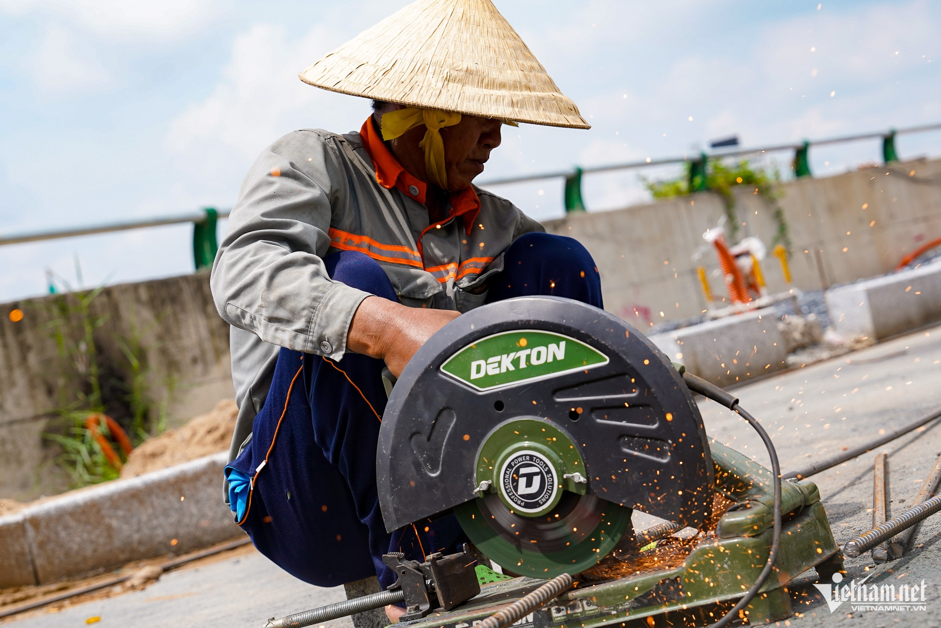 https://static-images.vnncdn.net/vps_images_publish/000001/000003/2026/9/26/w-chong-ngap-du-an-10000-ty-tuan-hung-35-2222.jpg