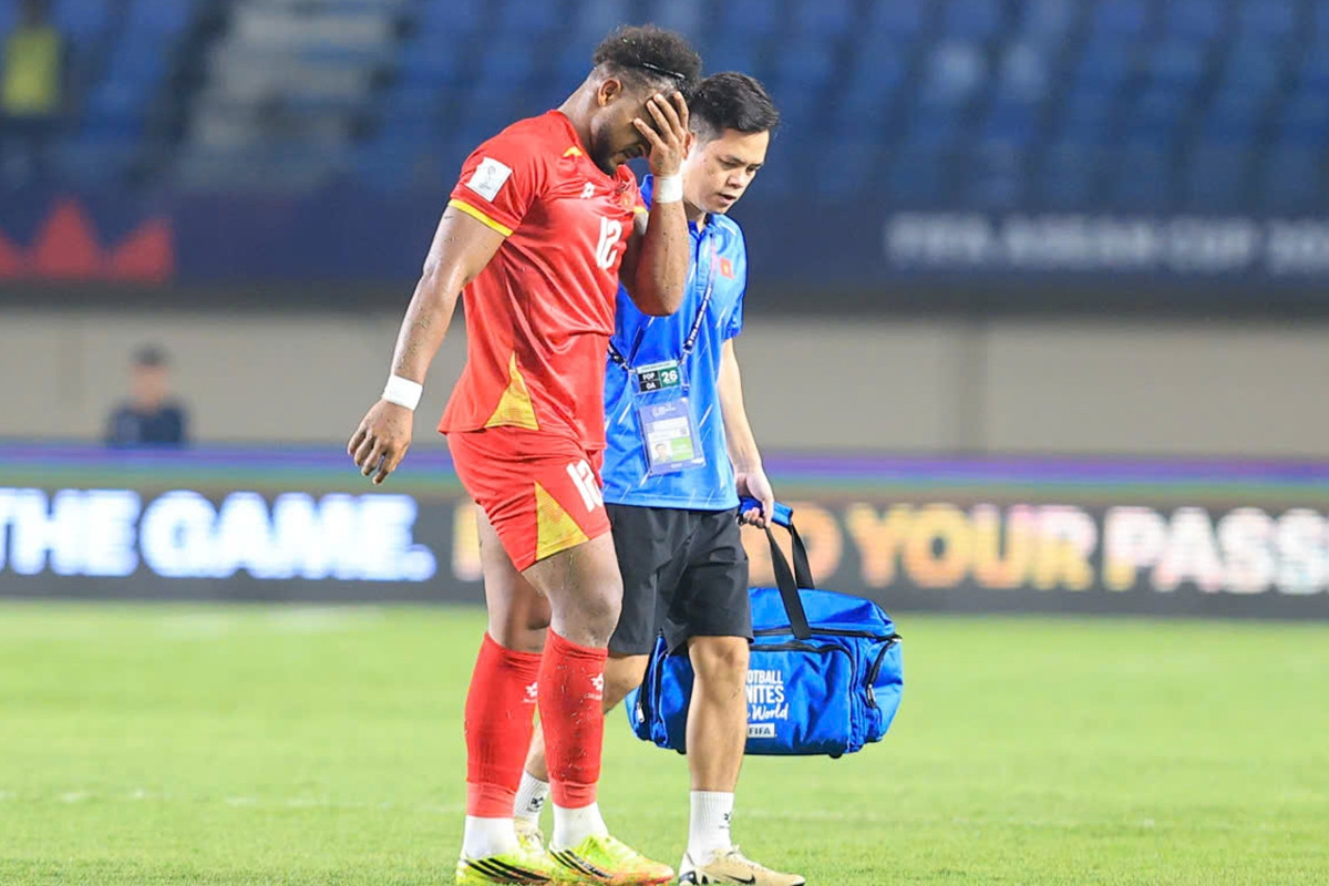 Xuân Son rách bắp chân, sớm chia tay FIFA ASEAN Cup