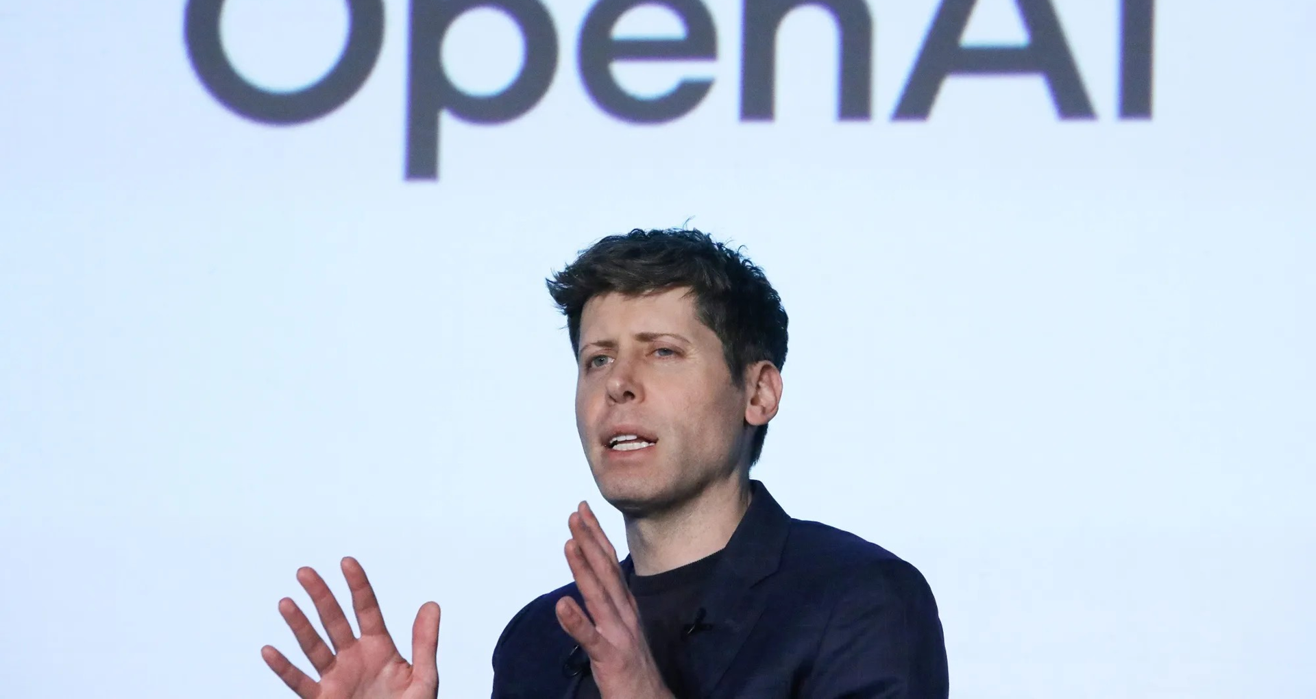 Lý do OpenAI dừng huấn luyện mô hình AI mạnh nhất