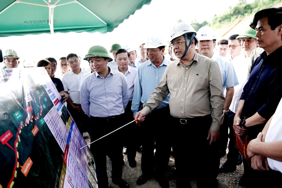 Phó Thủ tướng Thường trực Phạm Gia Túc đôn đốc tiến độ cao tốc Đồng Đăng - Trà Lĩnh