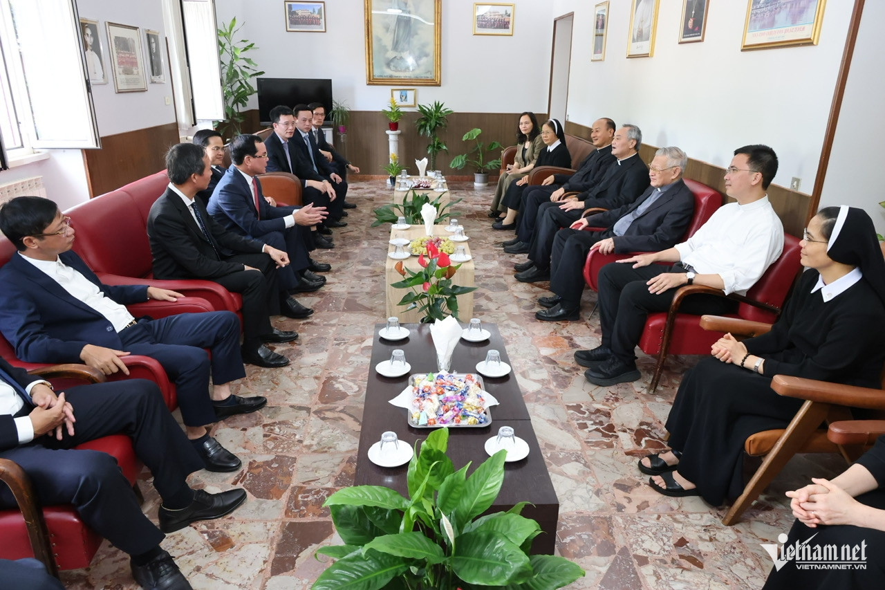 W-Hội liên Tu sĩ 2.jpg