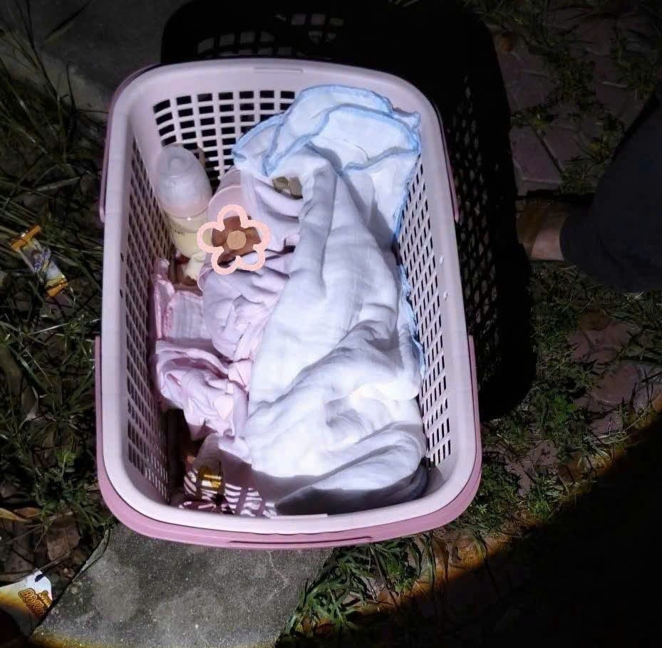 a làn nhựa1.jpg
