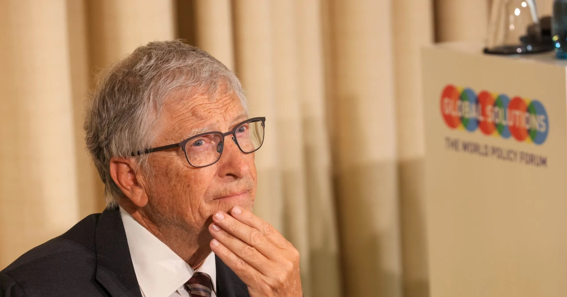 Bill Gates cảnh báo AI không kiểm soát có thể khiến "một tỷ người chết"