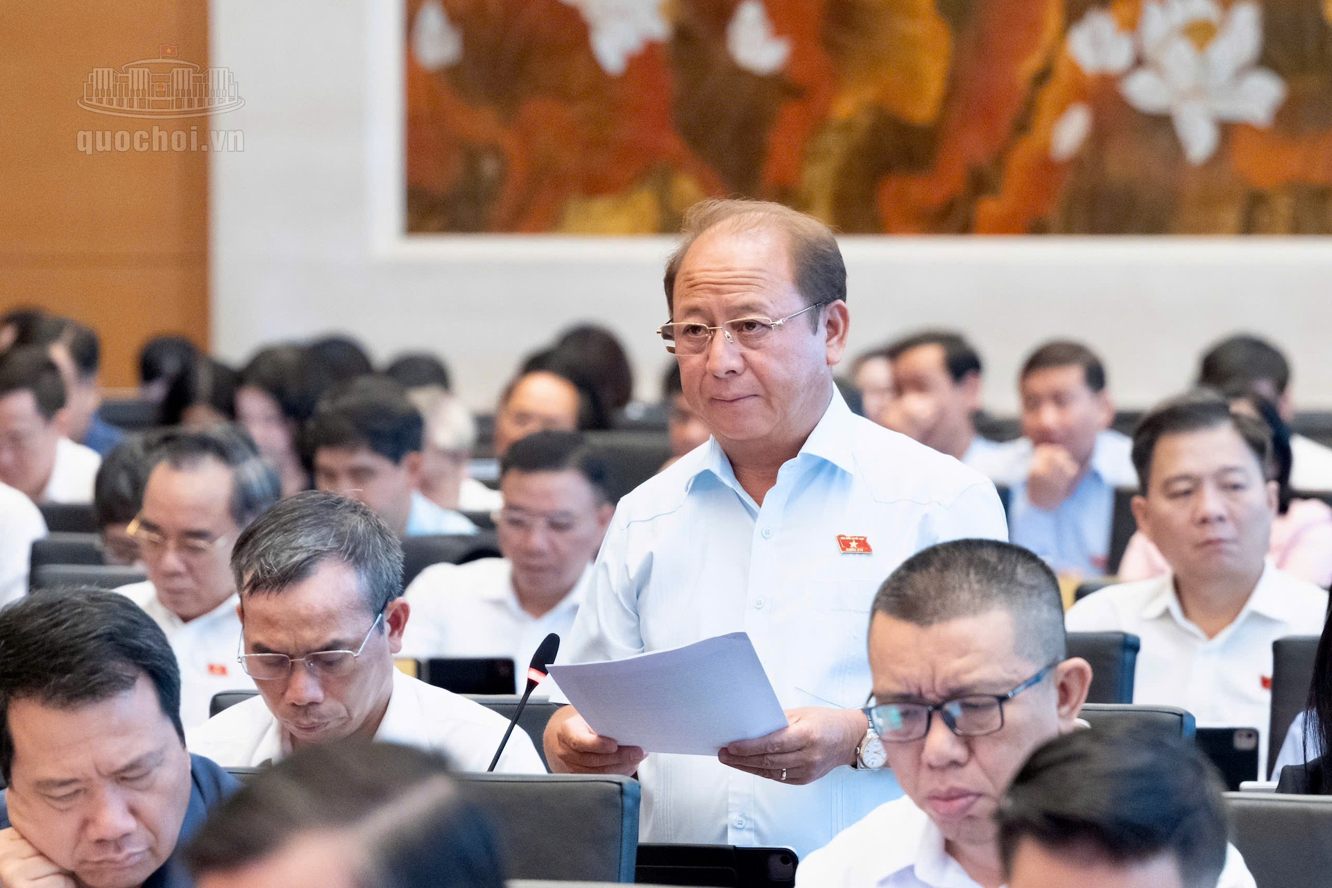 đại biểu Sùng A Lềnh