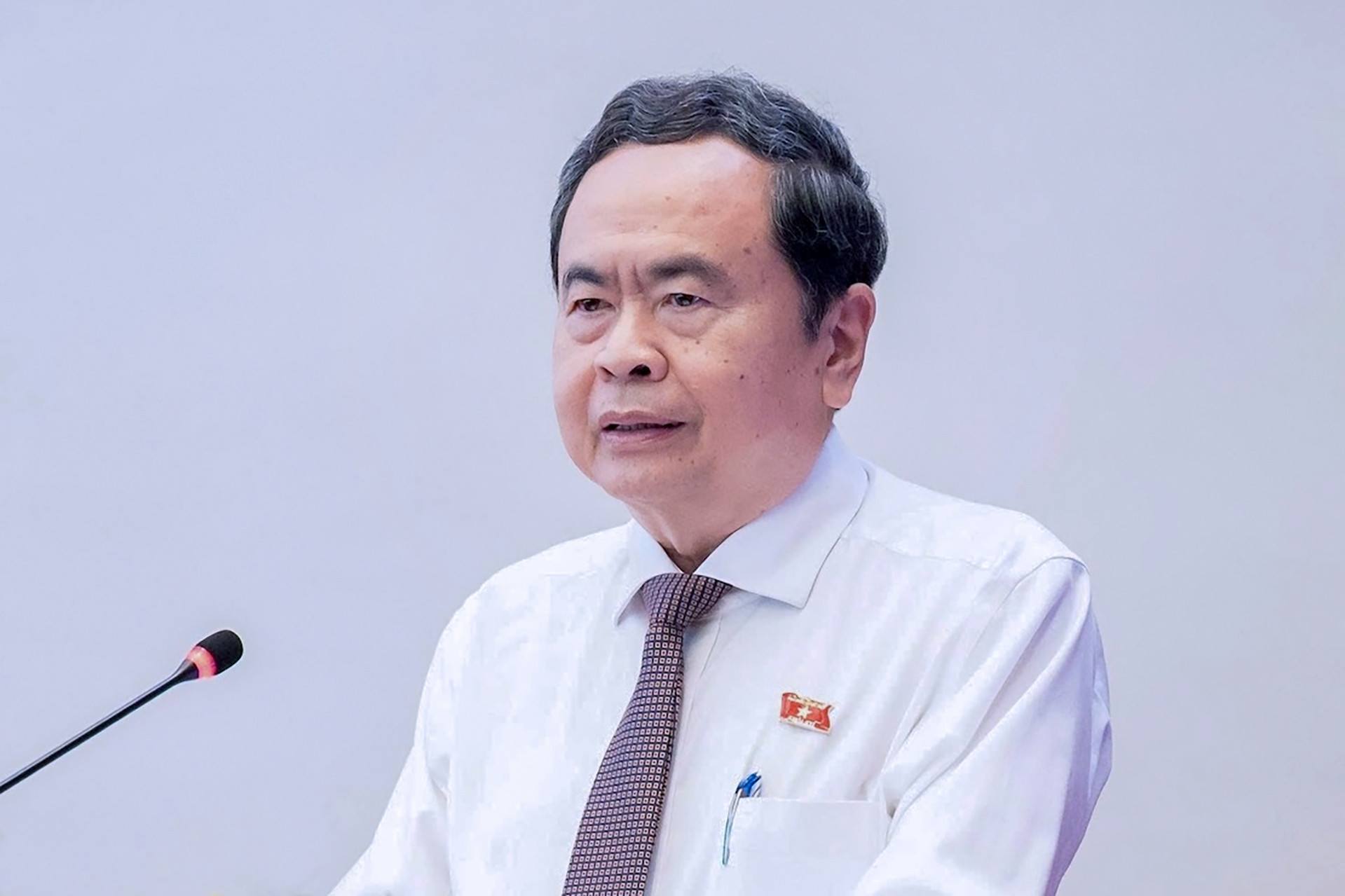 Không để người dân, doanh nghiệp tự tìm xem quy định nào được ưu tiên áp dụng