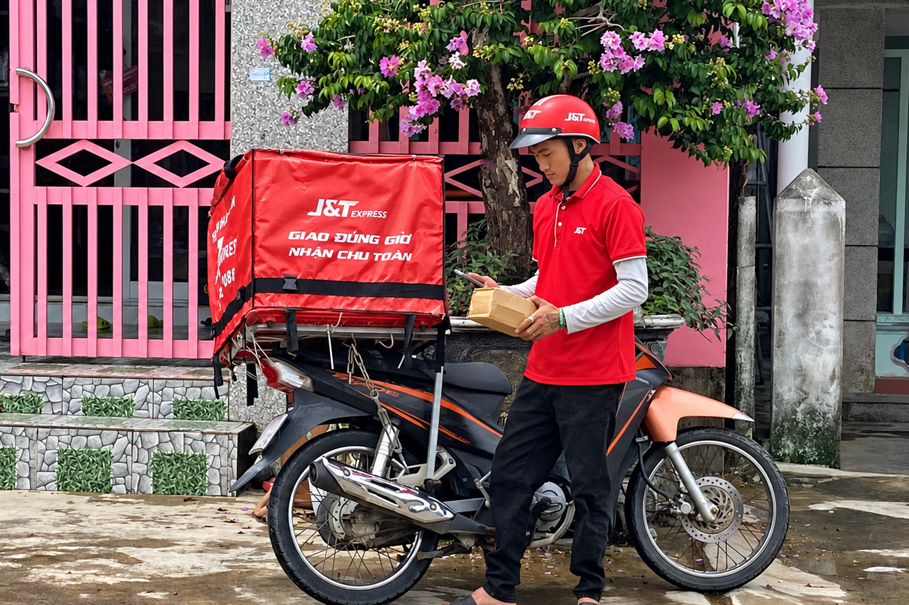 Những chuyến hàng nối nhịp yêu thương