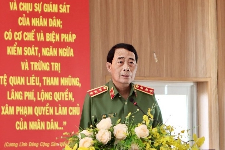 Thứ trưởng Bộ Công an: Sẽ kiểm tra, công khai nguyên nhân thiếu sách giáo khoa
