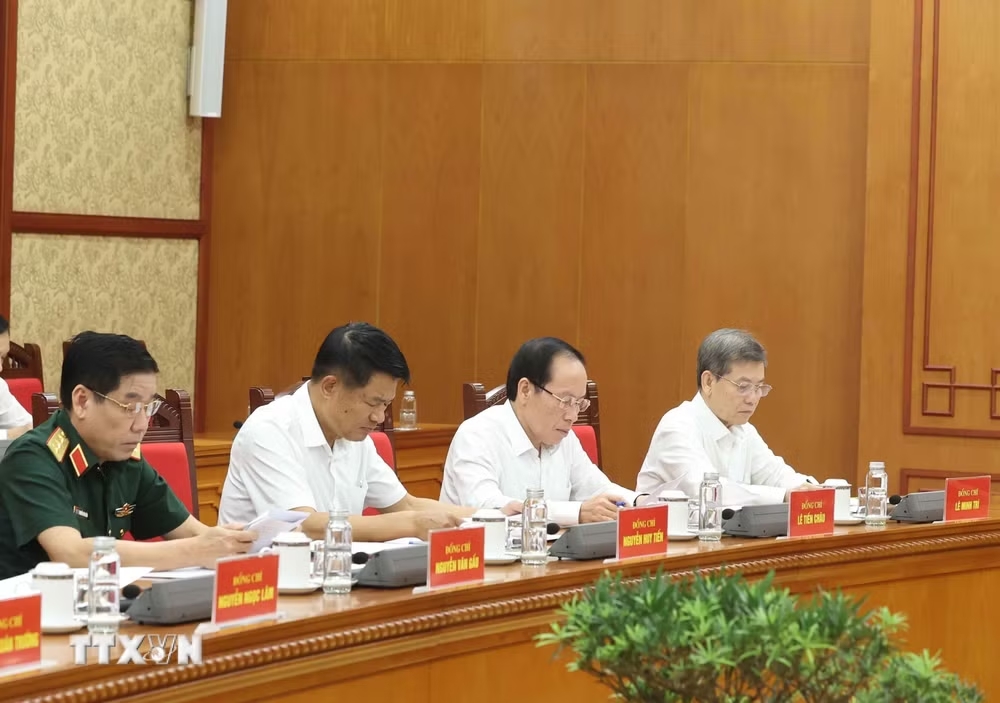 ttxvn_tong-bi-thu-chu-tich-nuoc-chu-tri-lam-viec-ve-giai-quyet-cac-vu-an-dan-su-hanh-chinh-9863.jpg