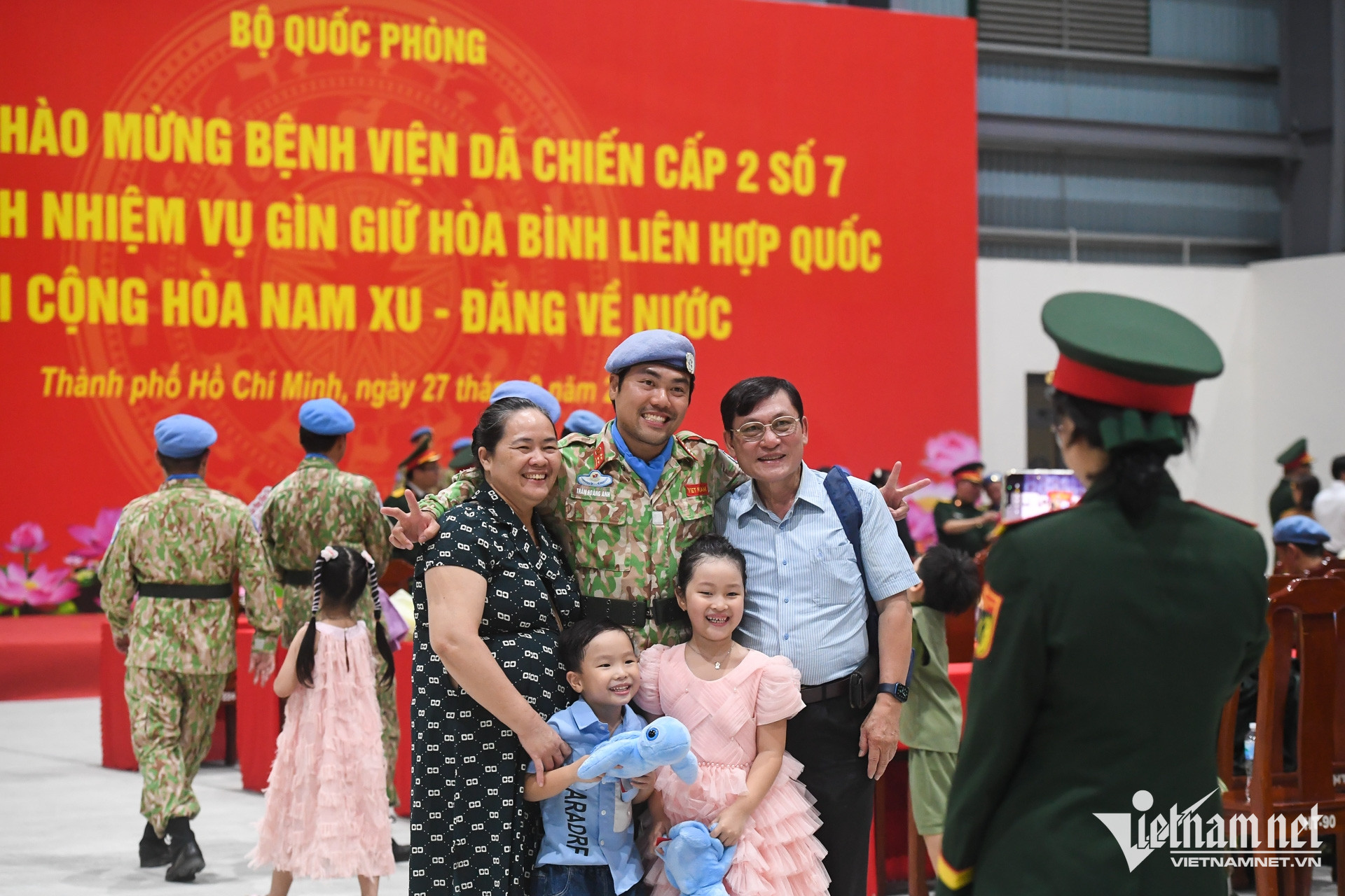 https://static-images.vnncdn.net/vps_images_publish/000001/000003/2026/9/28/w-mu-noi-xanh-nguyen-hue-24-27.jpg