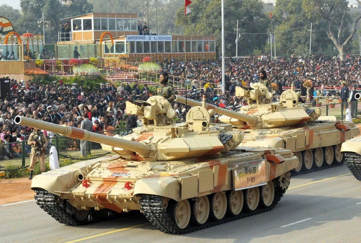 Xe tăng T 90 Ấn Độ 4.jpg