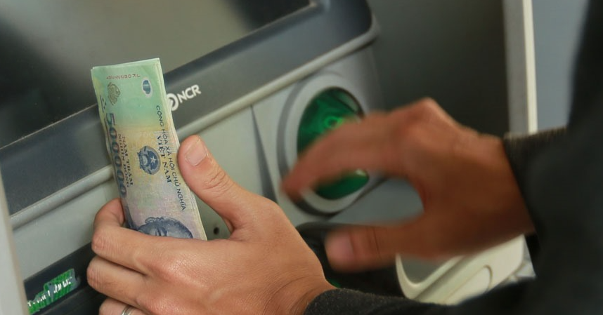 Bí quyết rút tiền ATM theo mệnh giá hiệu quả