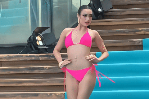 Hoa hậu Emoura Phạm tập đến 1h sáng để thi áo tắm ở Miss Grand International