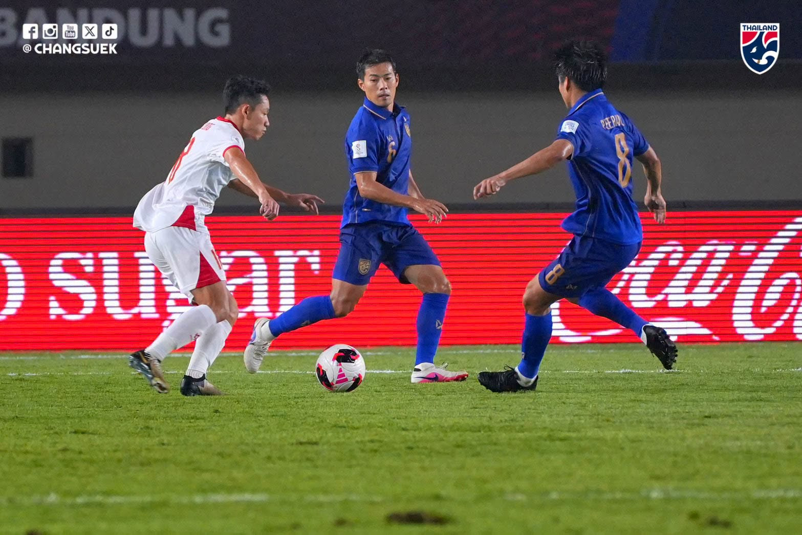 viet nam vs thai lan 1.jpeg