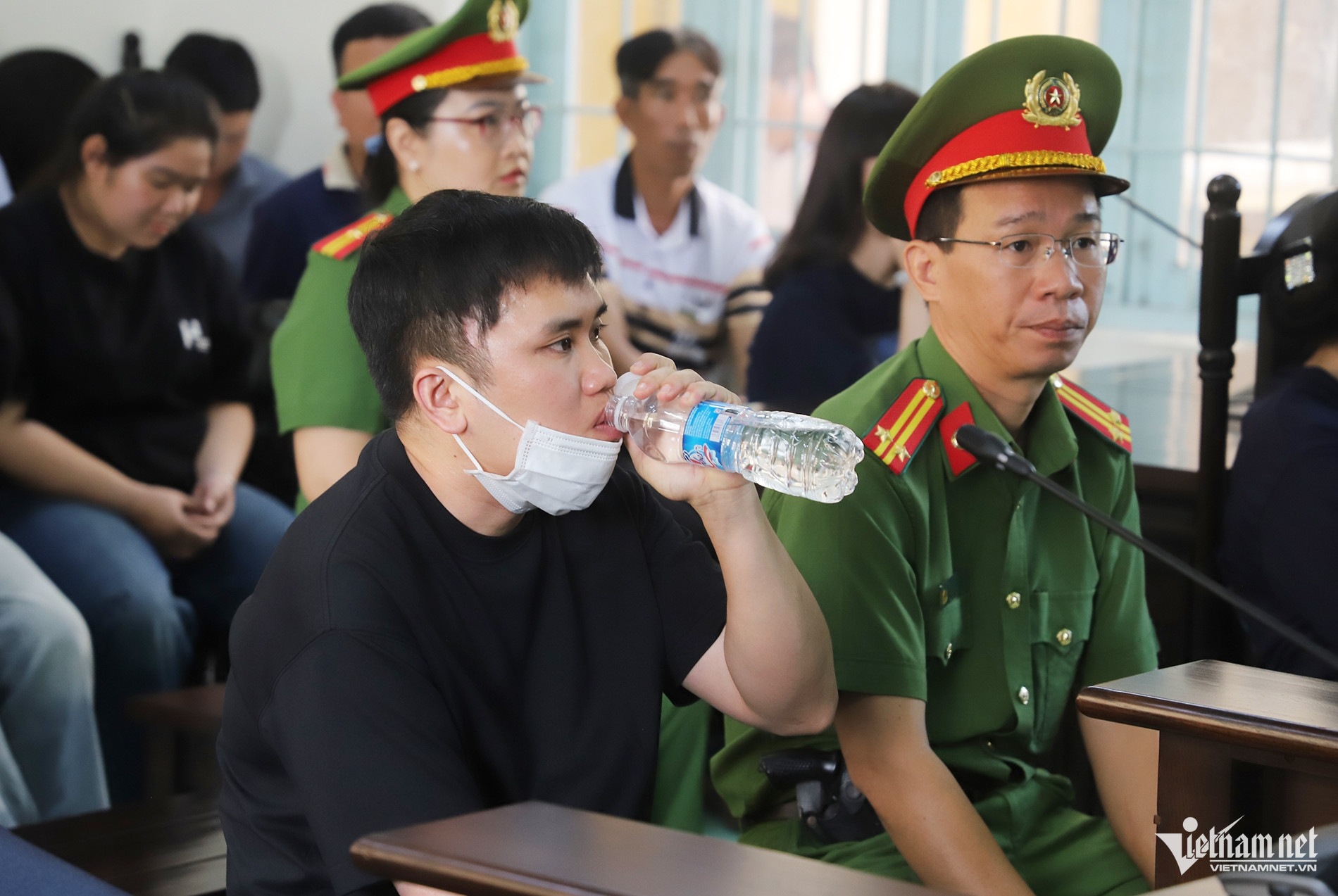 W-Bảo Trung 234.jpg