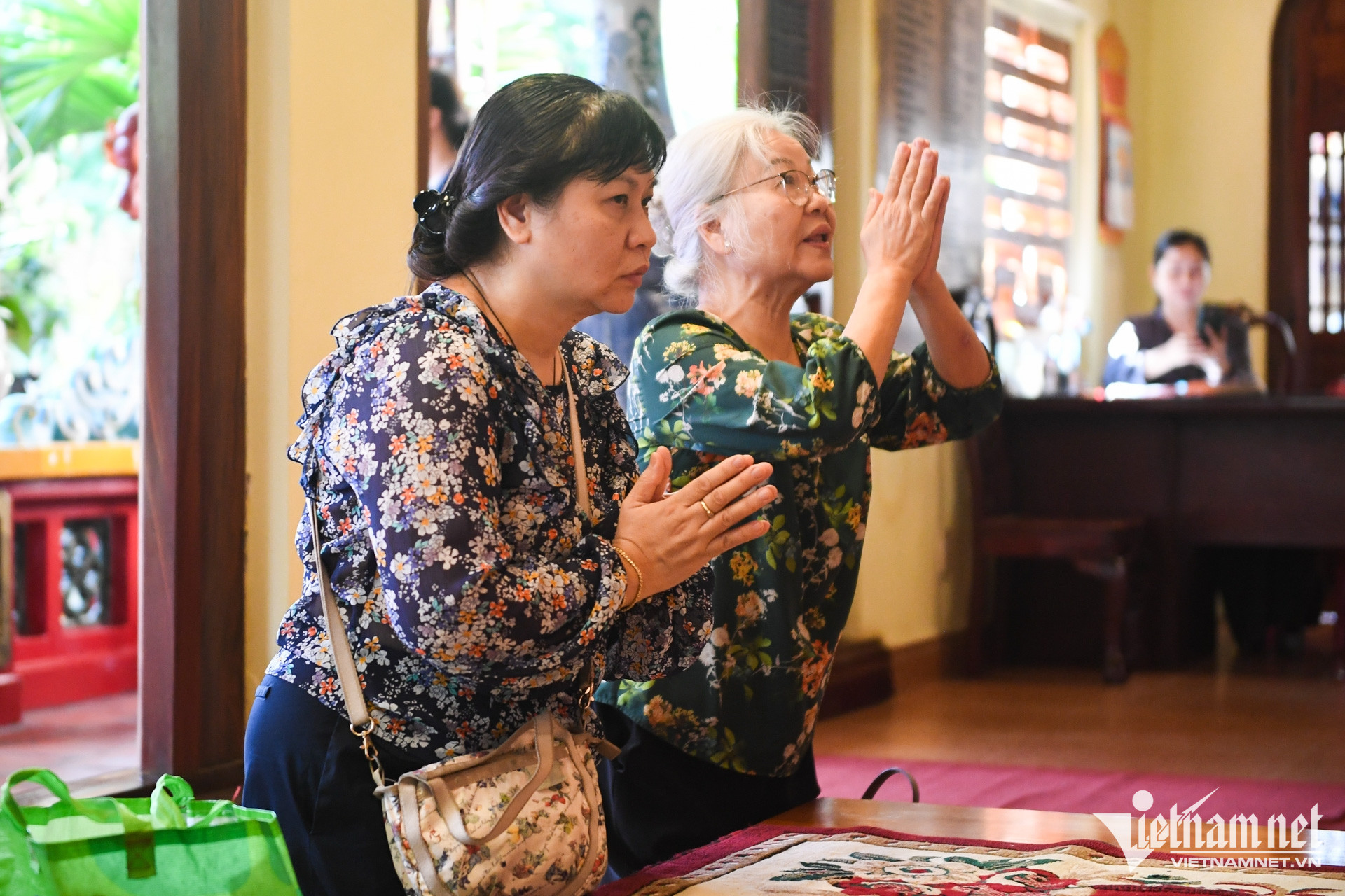 https://static-images.vnncdn.net/vps_images_publish/000001/000003/2026/9/29/w-den-tran-hung-dao-tphcm-nguyen-hue-6-1619.jpg