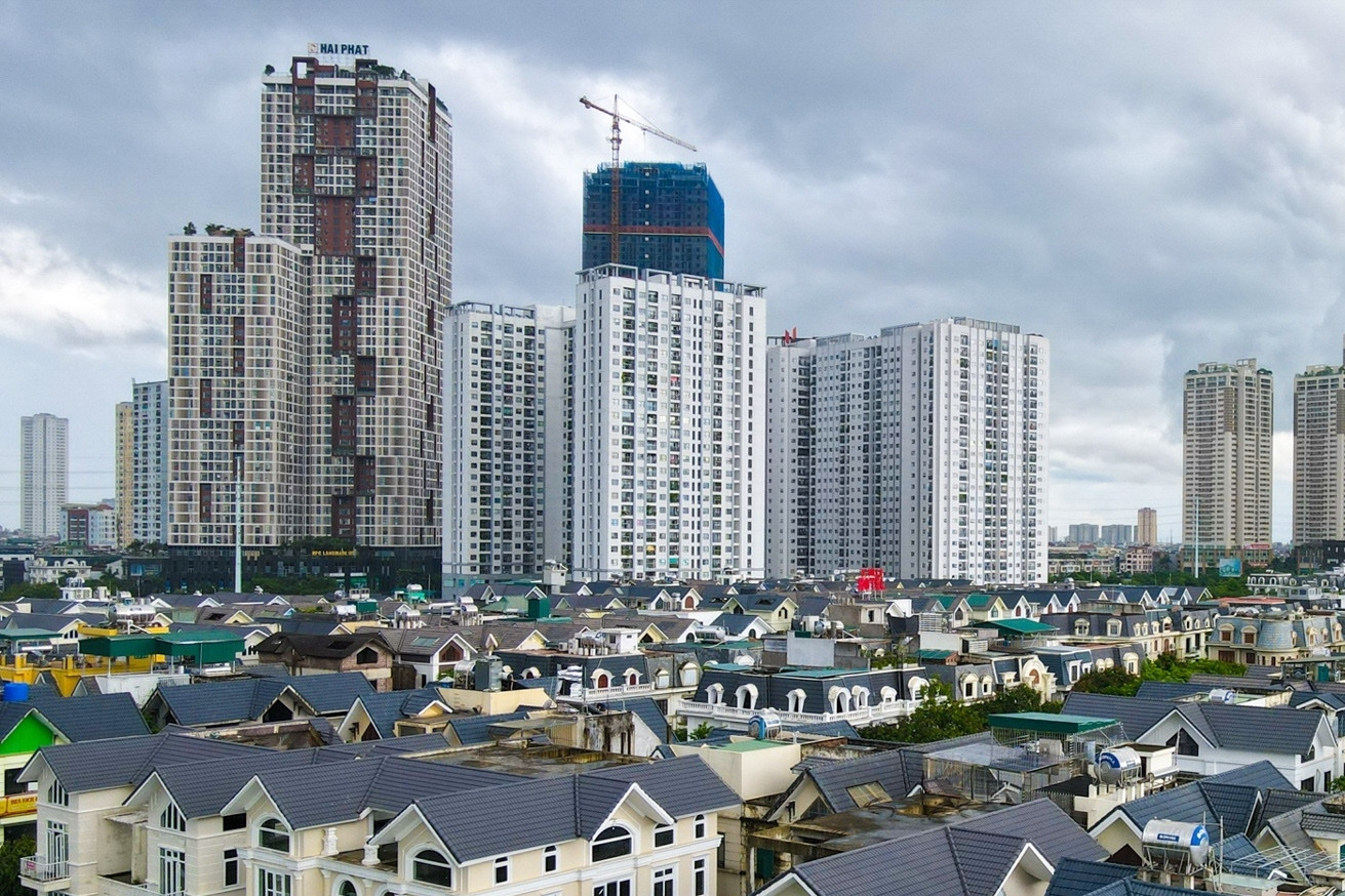 Loay hoay chờ giá chung cư giảm để đổi nhà