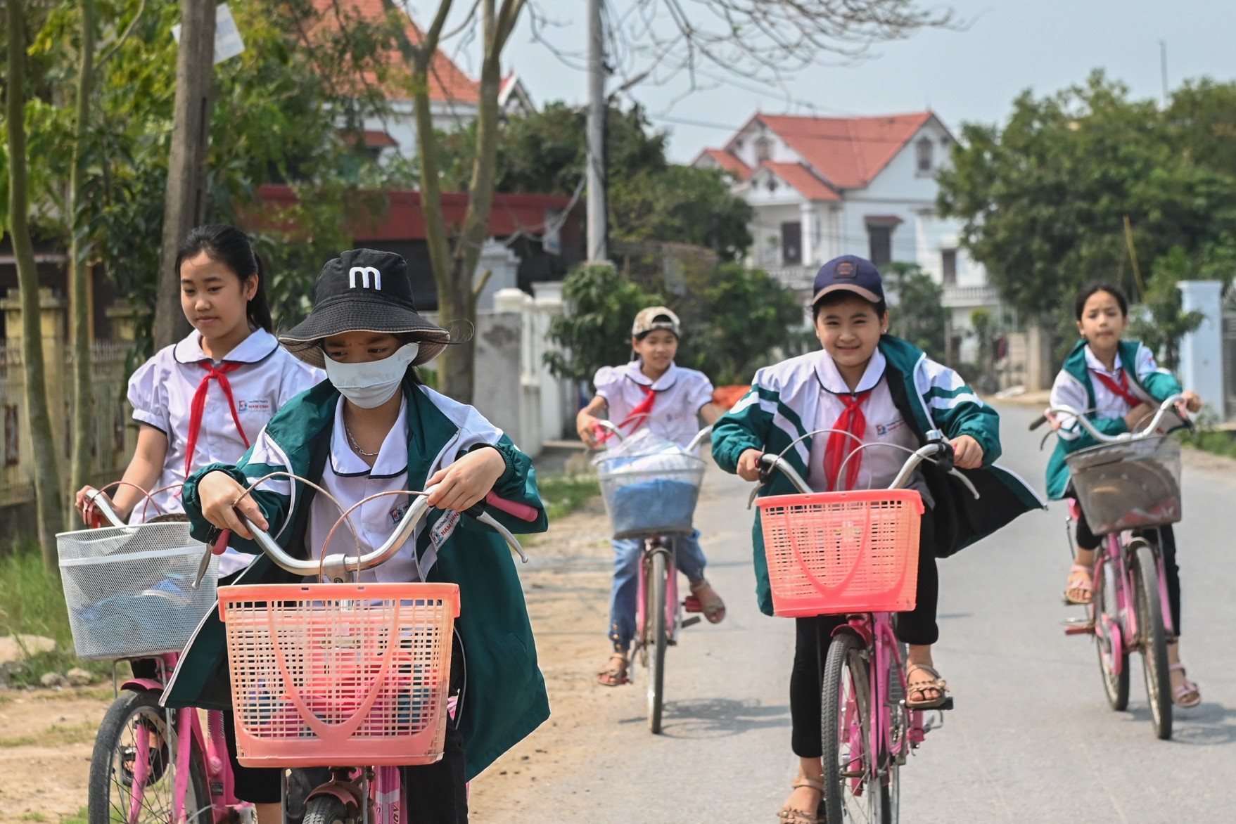 Hỗ trợ gia đình sinh con gái: Thưởng tiền có làm giảm tâm lý 'phải có con trai'?