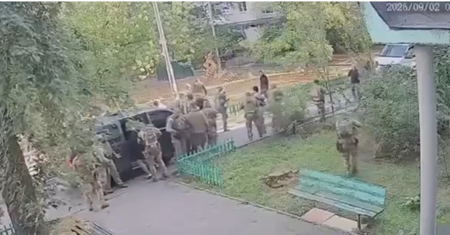 Lý do nhân viên 2 cơ quan an ninh mạnh nhất Ukraine đấu súng