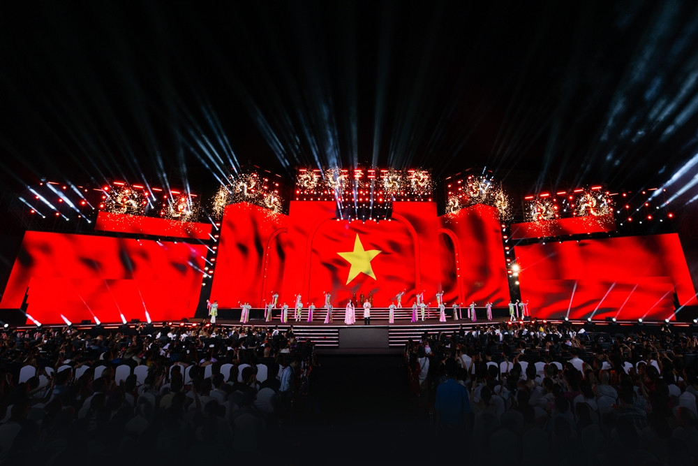 https://static-images.vnncdn.net/vps_images_publish/000001/000003/2026/9/3/miss-world-vietnam-001-410.jpeg