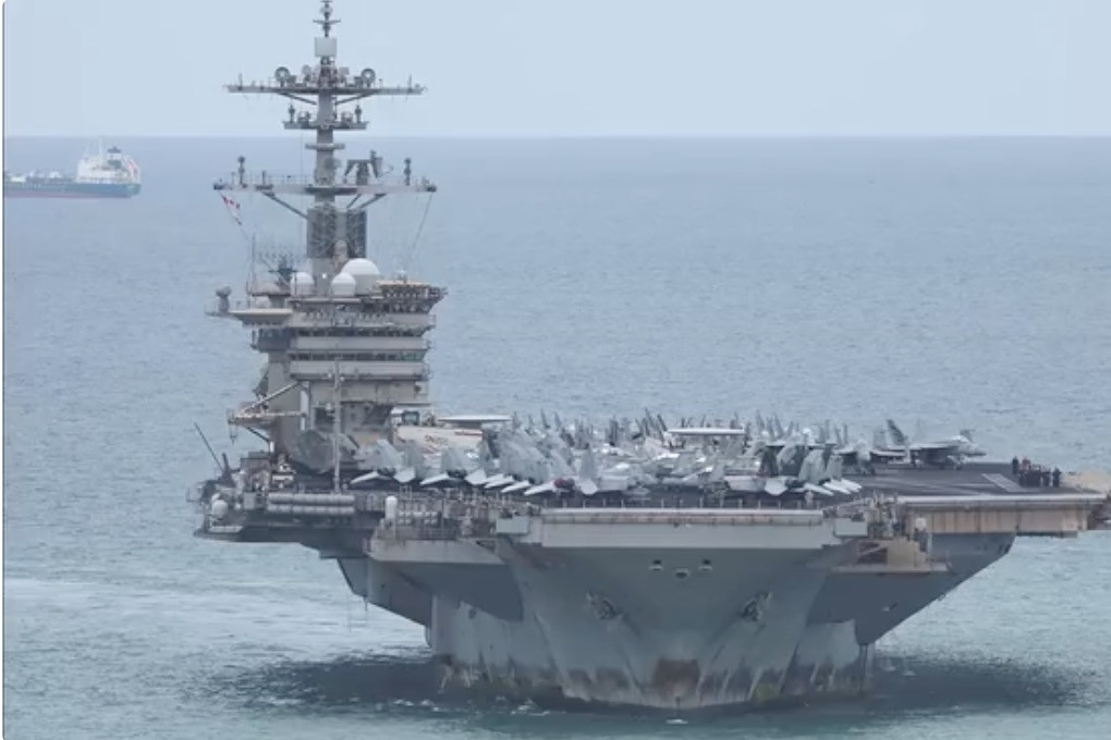 Tàu sân bay USS Abraham Lincoln của Mỹ rỉ sét do triển khai dài ngày