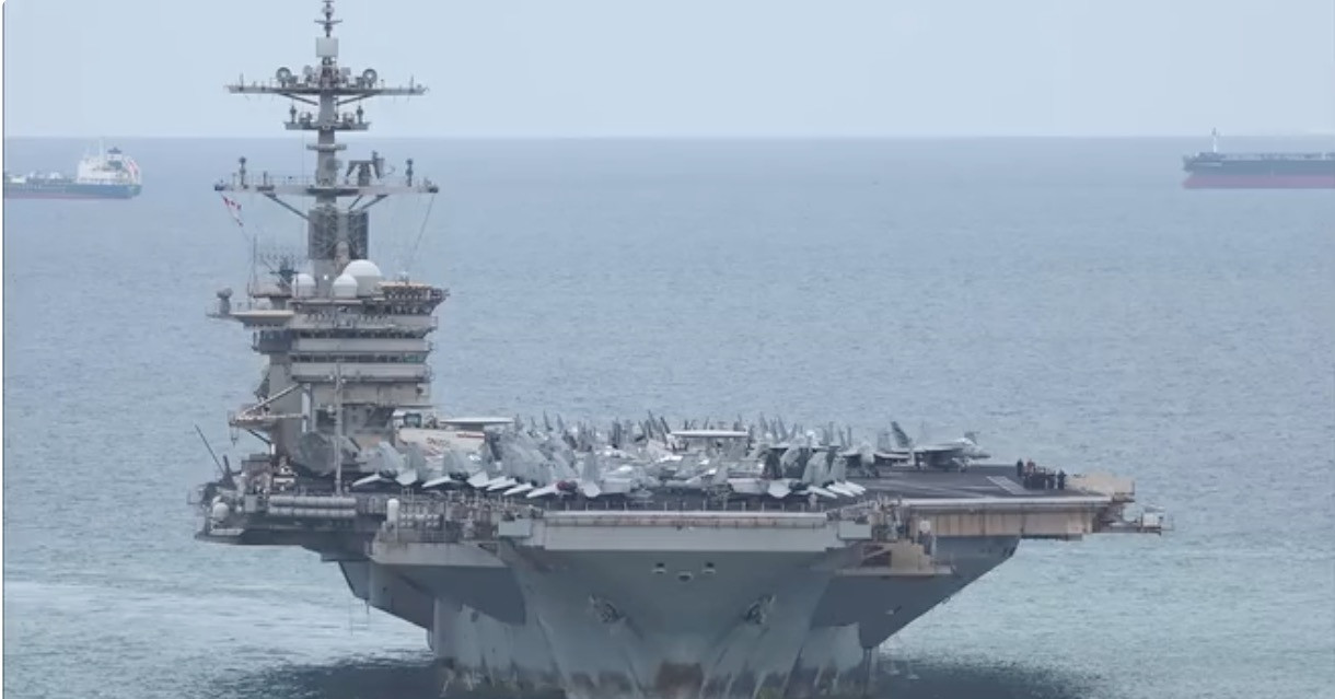 Tàu sân bay USS Abraham Lincoln của Mỹ rỉ sét do triển khai dài ngày