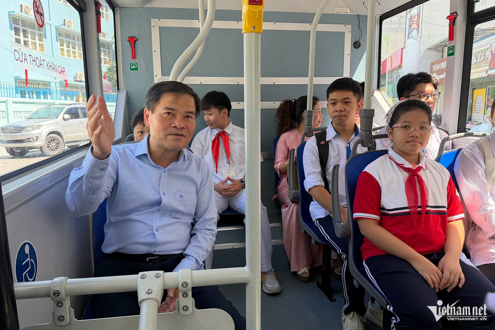 https://static-images.vnncdn.net/vps_images_publish/000001/000003/2026/9/3/w-anh-1-2255.jpeg