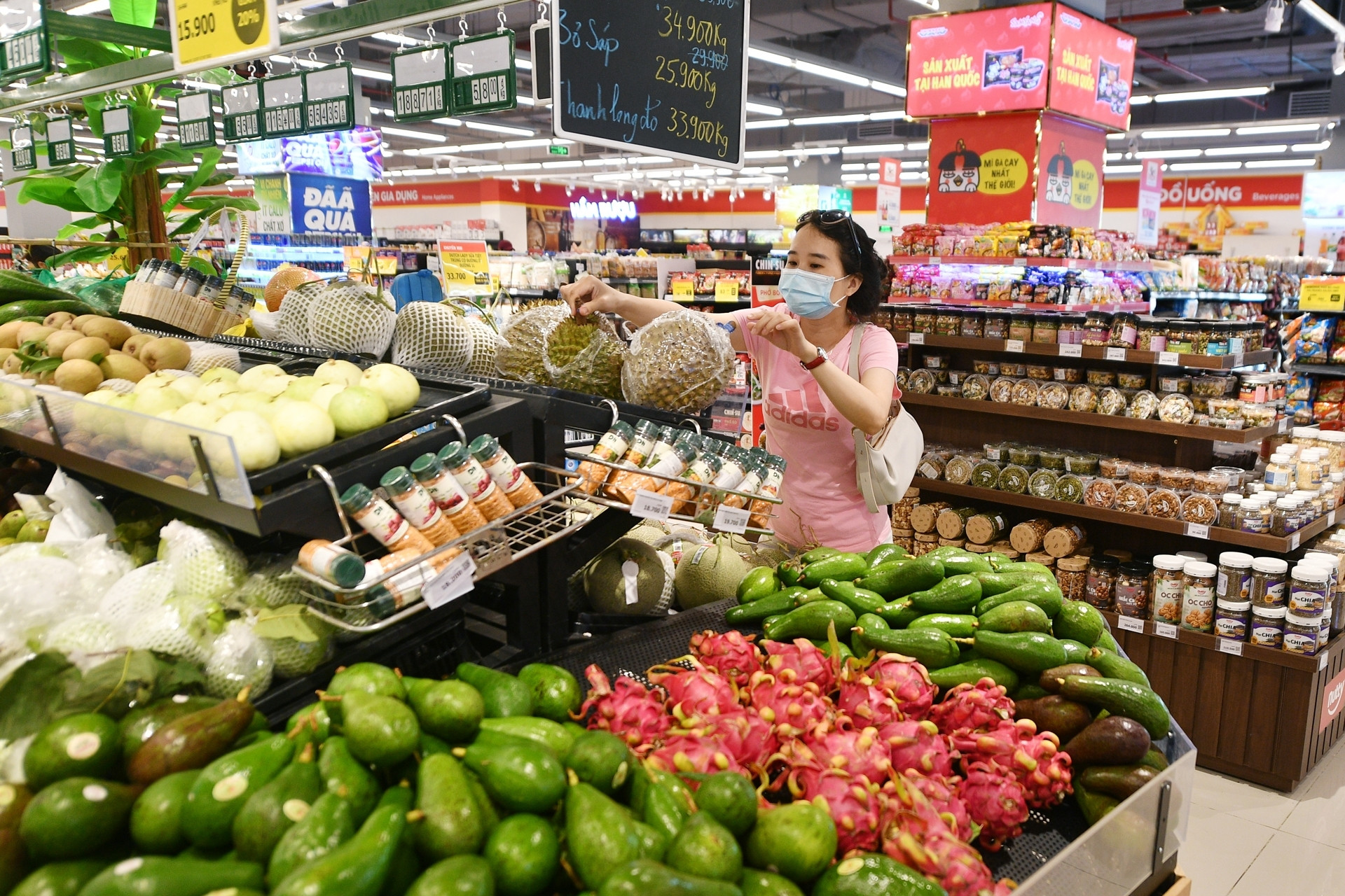 Xăng dầu tăng mạnh, chỉ số giá tiêu dùng 8 tháng tăng 4,45%
