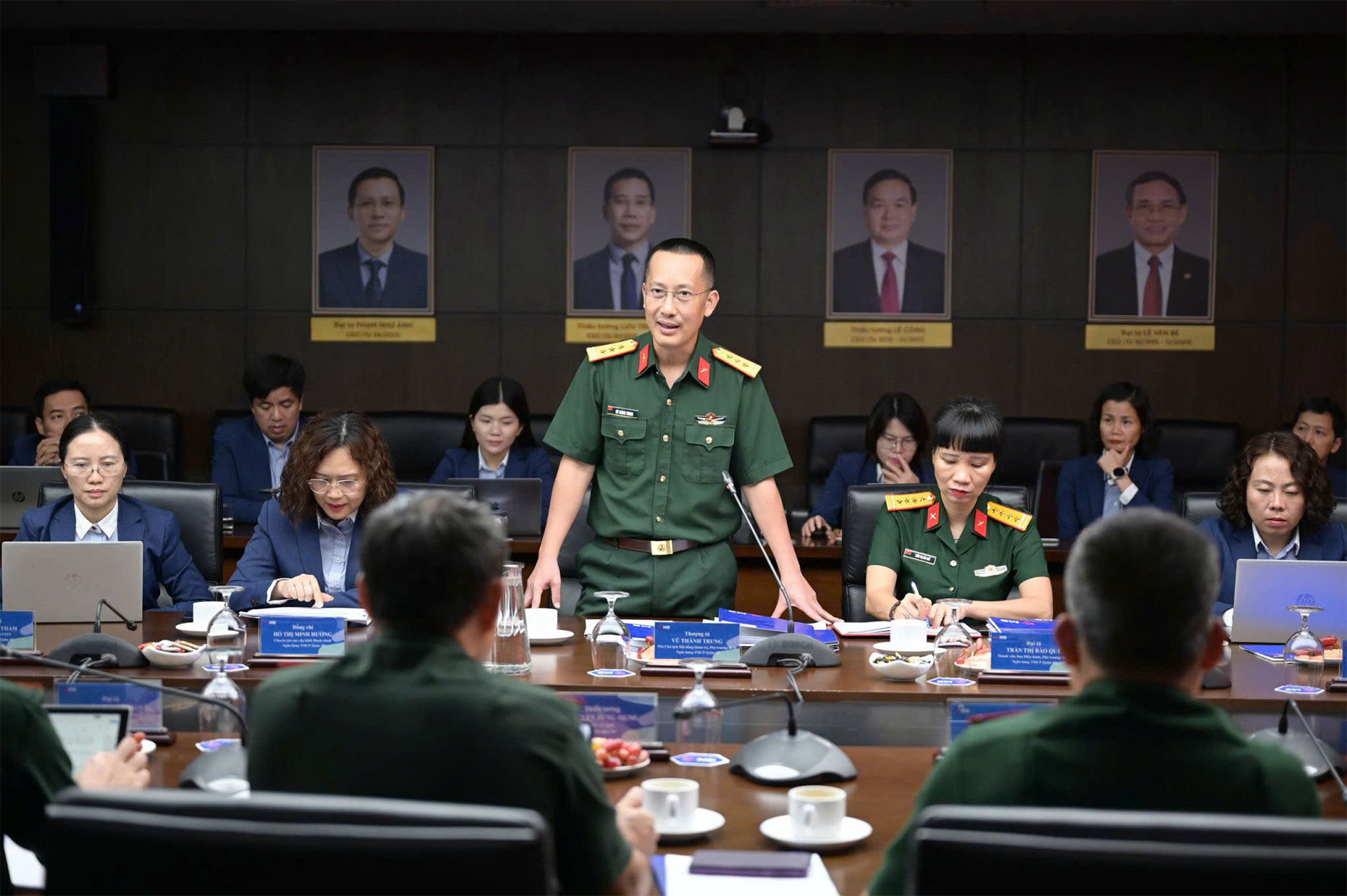 anh 2gft.jpg