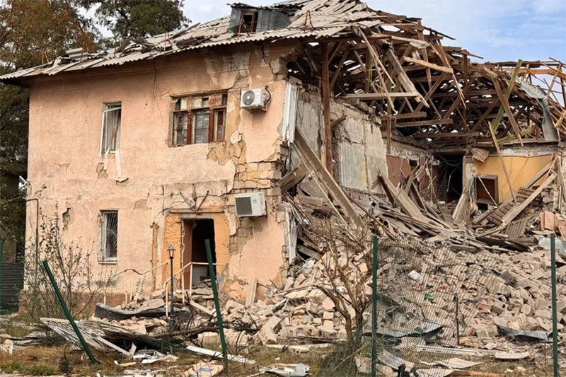cong trinh hu hai o Kramatorsk Ukrainska Pravda.jpg