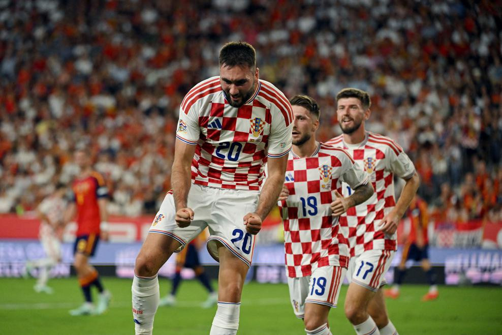 editorial_uefa_com fbl eur nations esp cro (2).jpg