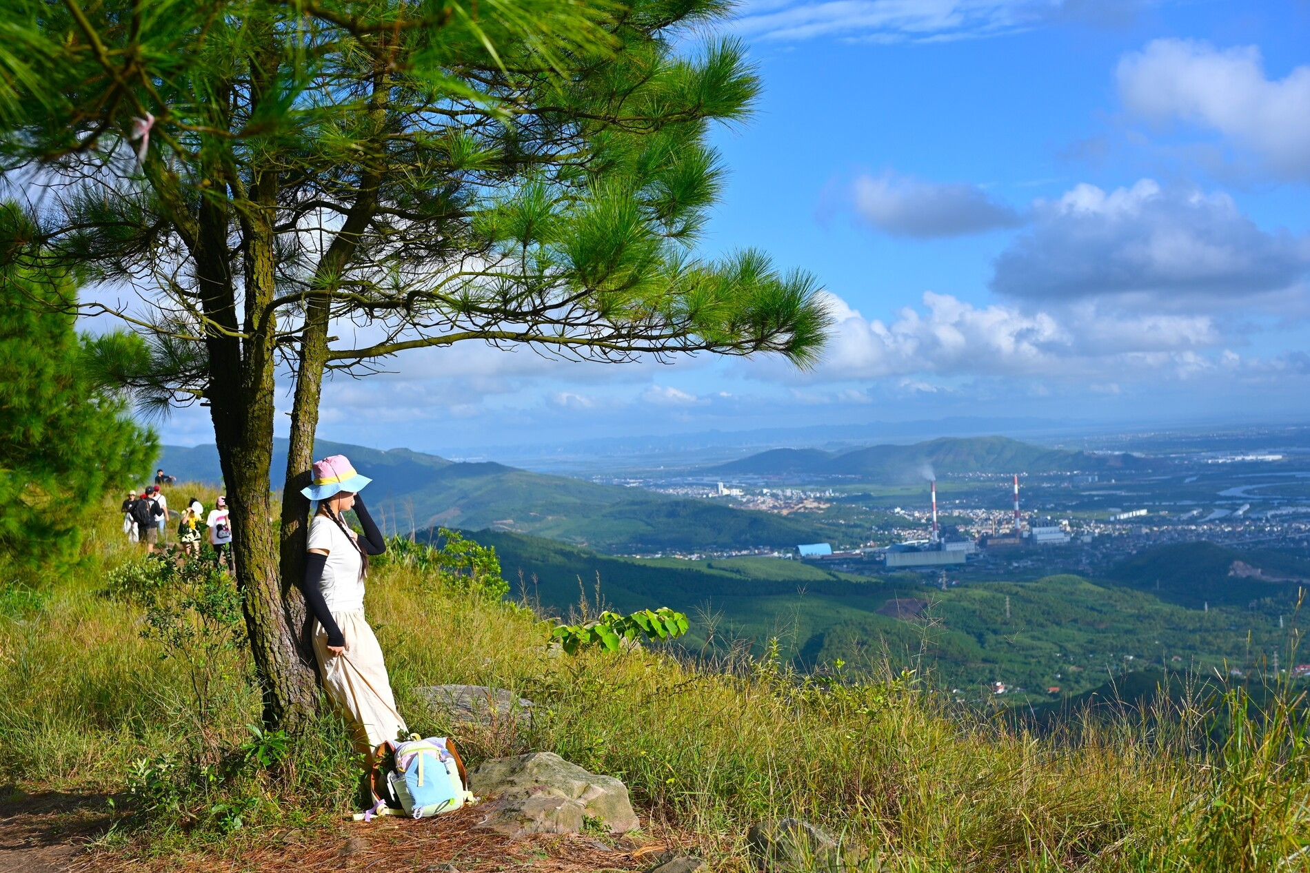 Khách Hà Nội chi 500.000 đồng, vượt 130km ngắm hoàng hôn đẹp như tranh vẽ
