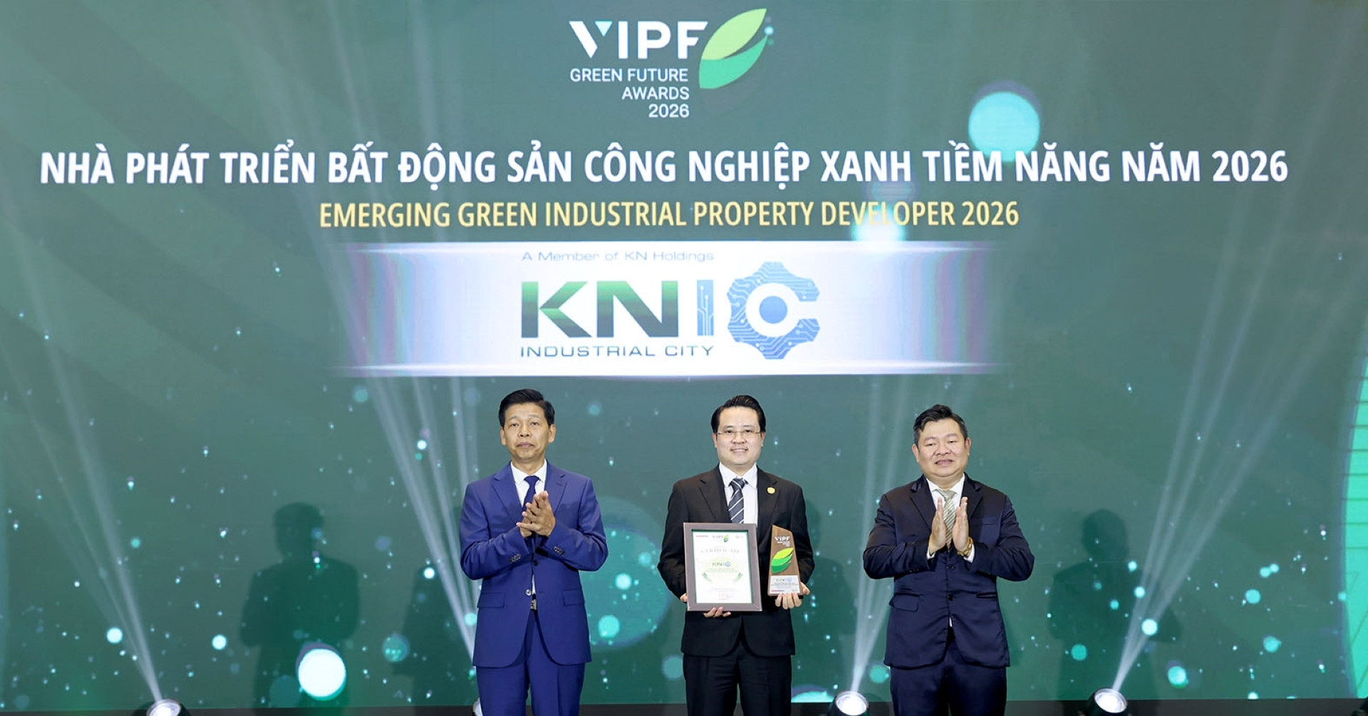 KN Holdings lần thứ ba liên tiếp được vinh danh ‘Vì tương lai xanh’