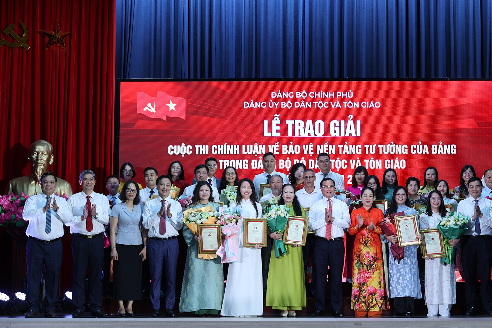Lan tỏa những tác phẩm chính luận từ thực tiễn dân tộc, tôn giáo