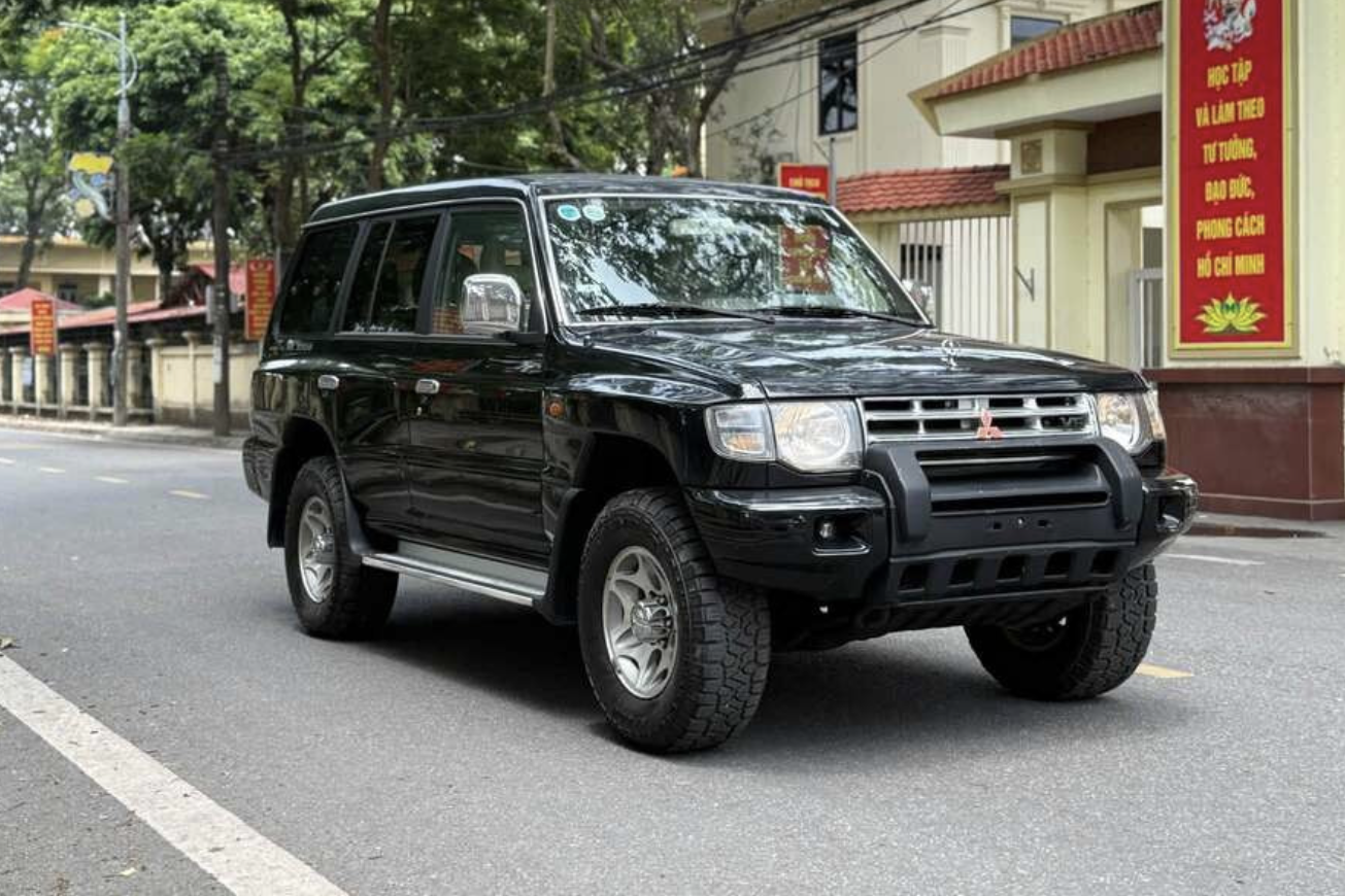 Loạt SUV 'nồi đồng cối đá' Mitsubishi Pajero cũ 20 năm tuổi thanh lý từ 45 triệu